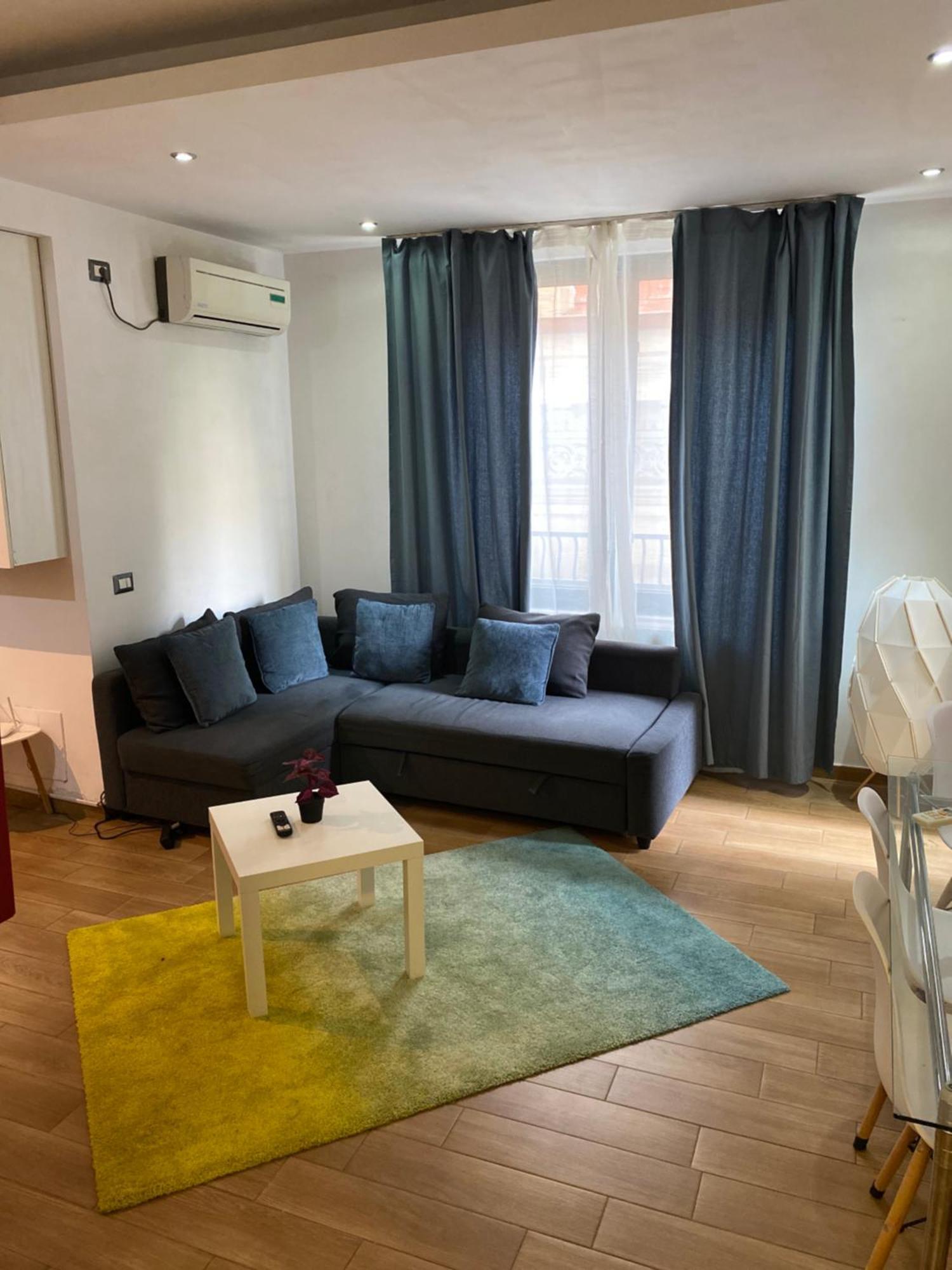 Royal Suite Unirii-2 Bdr Apartment Бухарест Екстер'єр фото